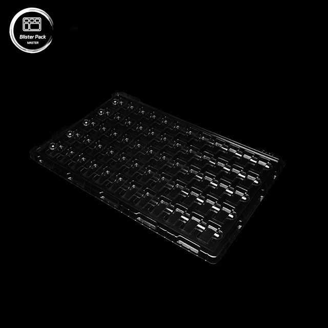 Plateau en plastique transparent antistatique formé sous vide, emballage à 60 grilles pour petits produits électroniques